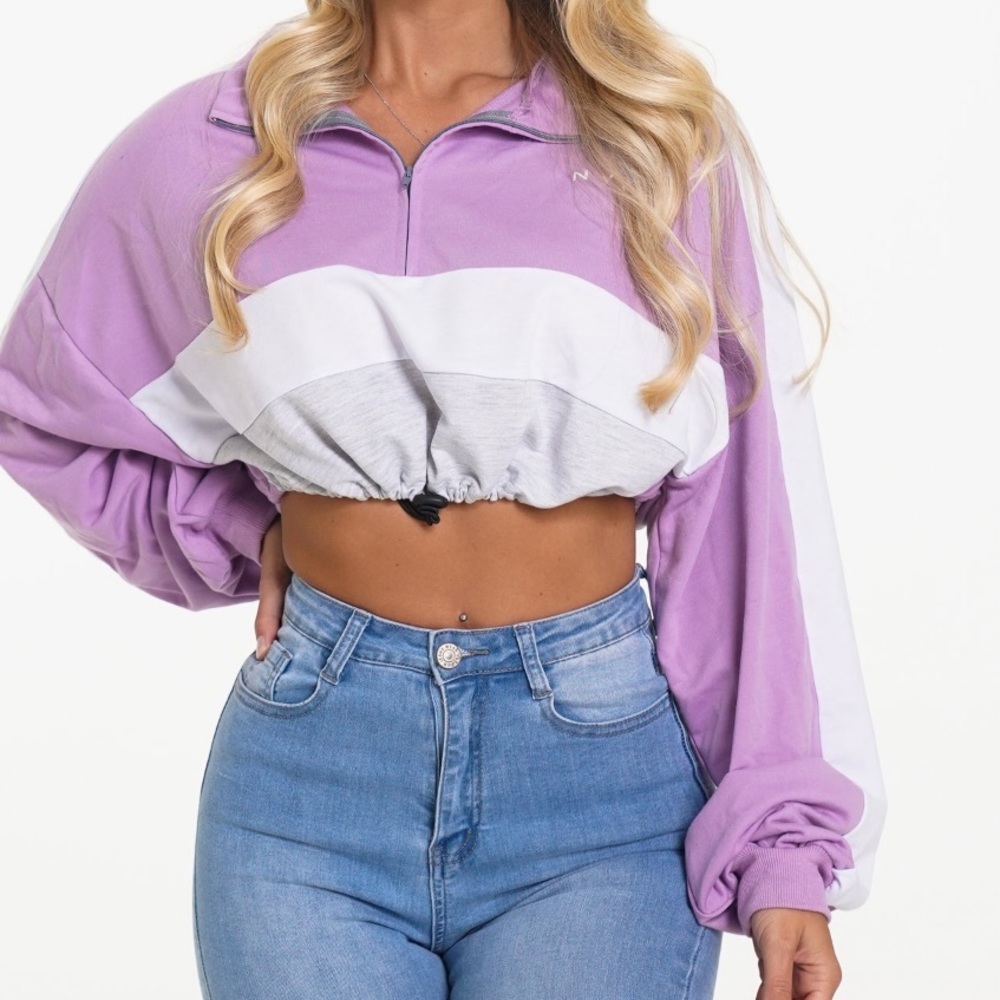 Oversized crop pullover